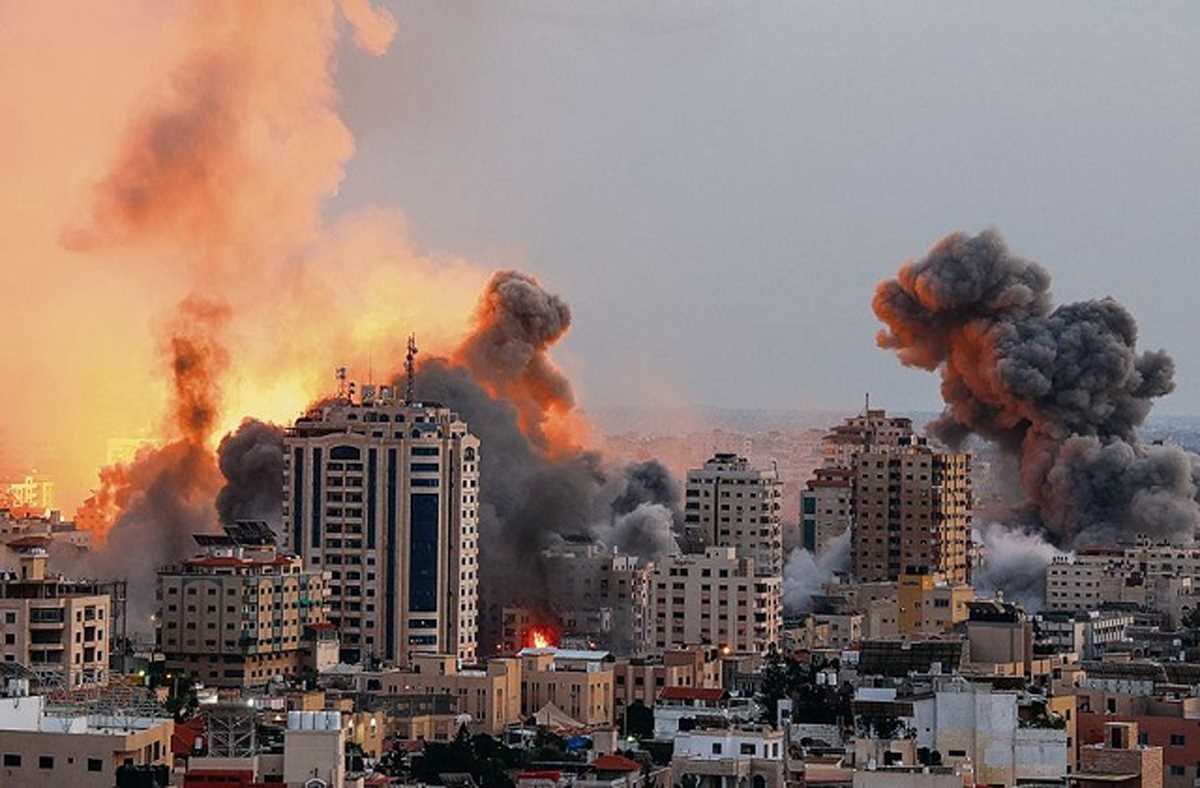 पश्चिम एशिया संकट : दमित फिलिस्तीनी और मुसीबत में